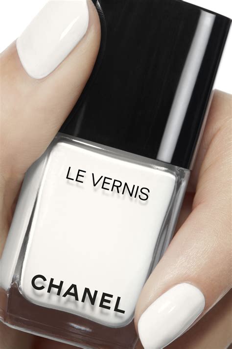 chanel vernis white silk|Chanel le vernis colors.